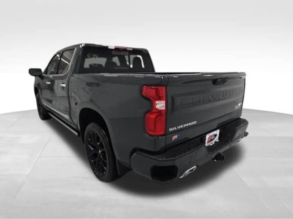 New 2026 Chevrolet Silverado 1500 High Country Truck Crew Cab