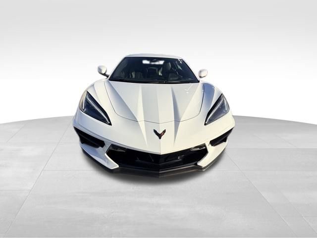 2024 Chevrolet Corvette Stingray 2LT photo 2