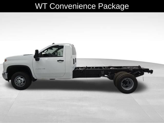 2026 Chevrolet Silverado 3500HD Work Truck photo 2