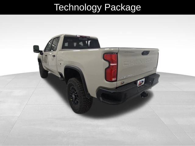 2026 Chevrolet Silverado 2500HD ZR2 photo 2