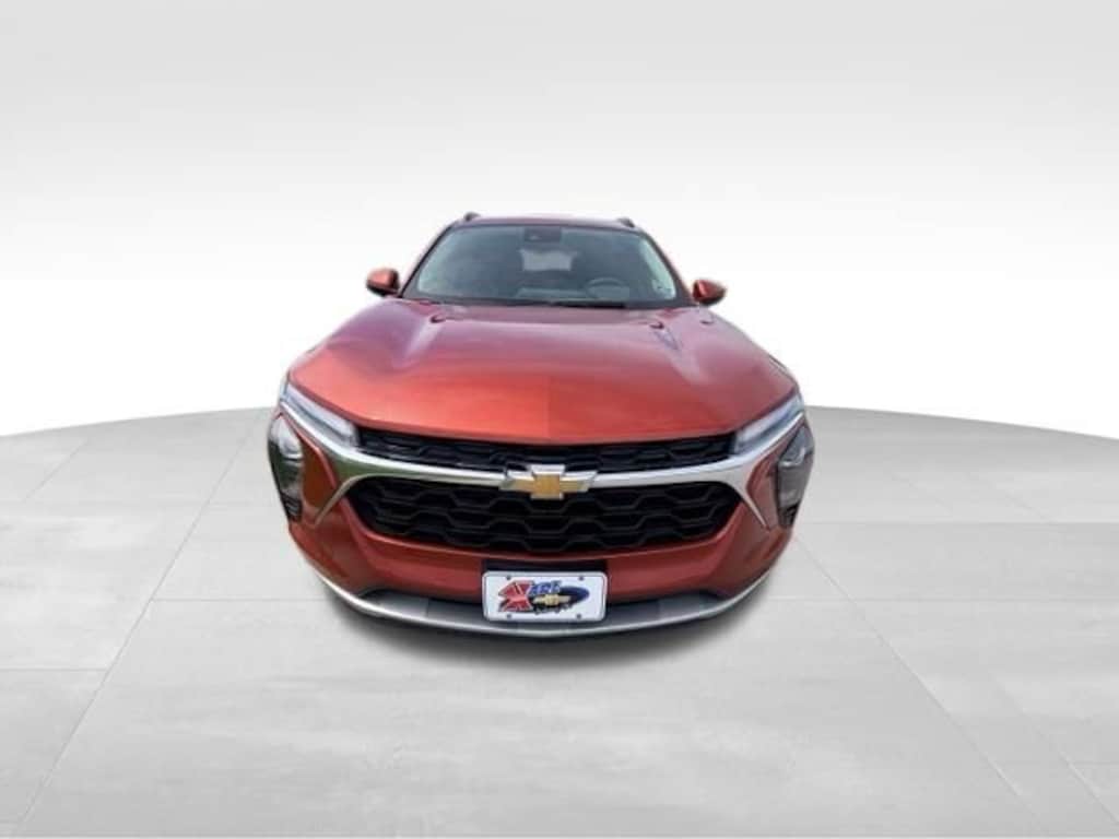 Used 2024 Chevrolet Trax LT SUV