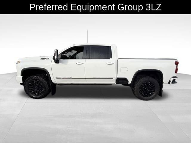 2024 Chevrolet Silverado 2500HD High Country photo 2