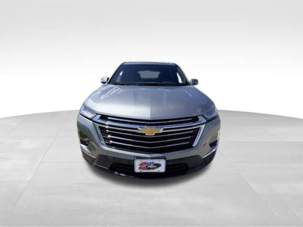 Used 2023 Chevrolet Traverse LT Cloth SUV