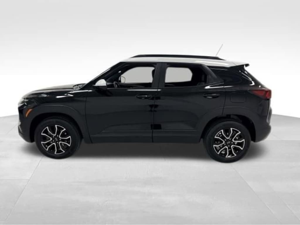 Used 2024 Chevrolet Trailblazer Activ SUV