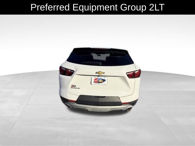 2021 Chevrolet Blazer 2LT photo 2