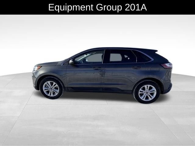 2020 Ford Edge SEL photo 3