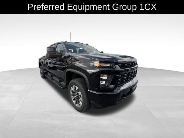 2022 Chevrolet Silverado 2500HD Custom photo 2