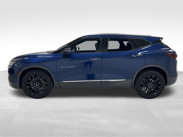 2022 Chevrolet Blazer Premier photo 2