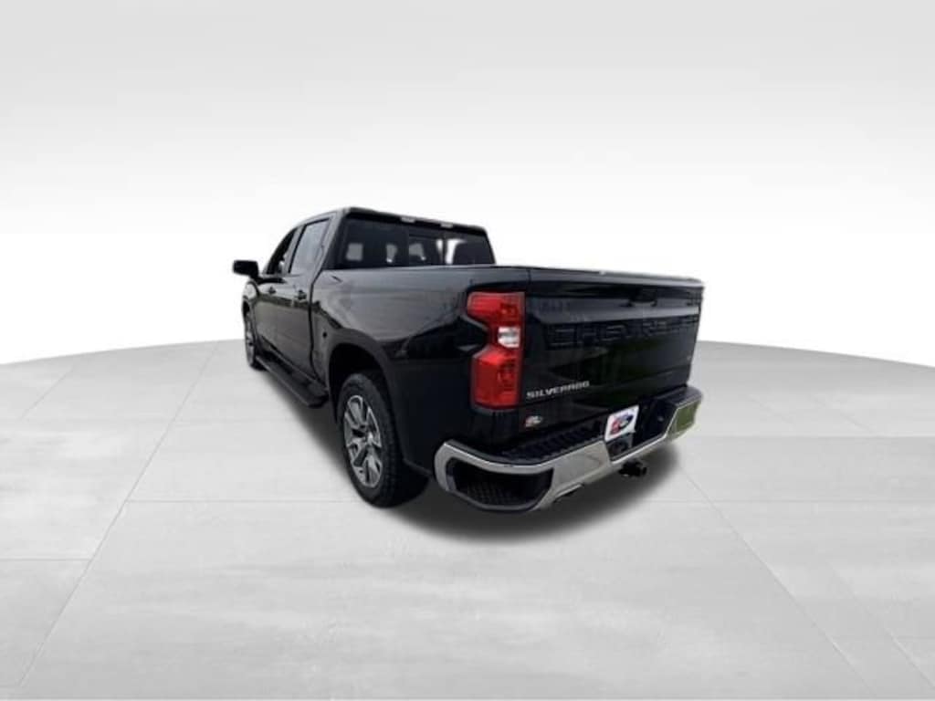 Used 2021 Chevrolet Silverado 1500 LT Truck Crew Cab
