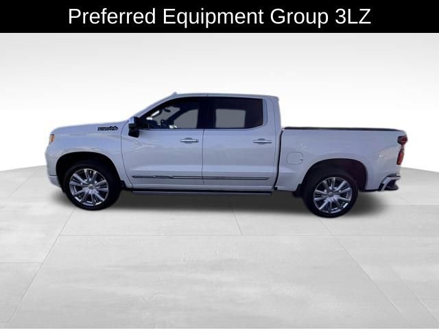2023 Chevrolet Silverado 1500 High Country photo 3