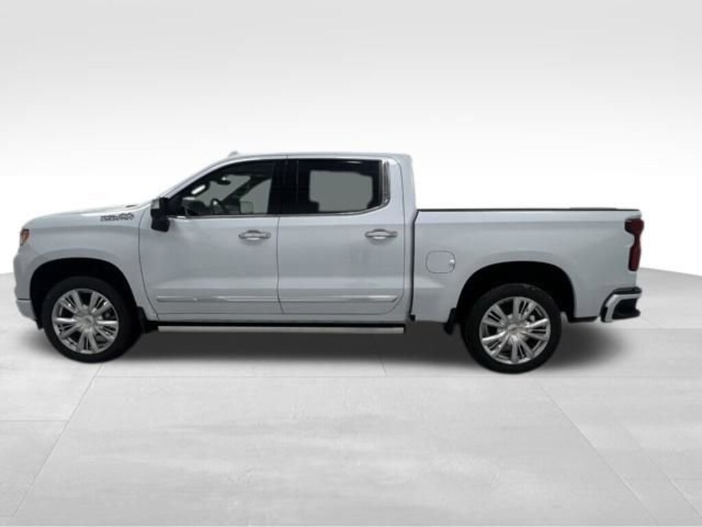 New 2026 Chevrolet Silverado 1500 High Country Truck Crew Cab