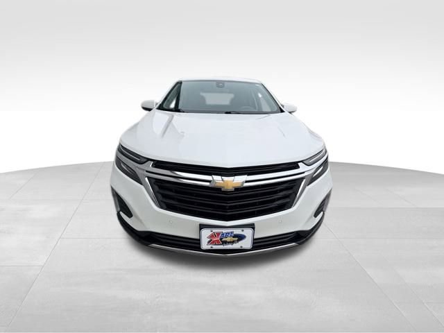 2022 Chevrolet Equinox LT photo 2