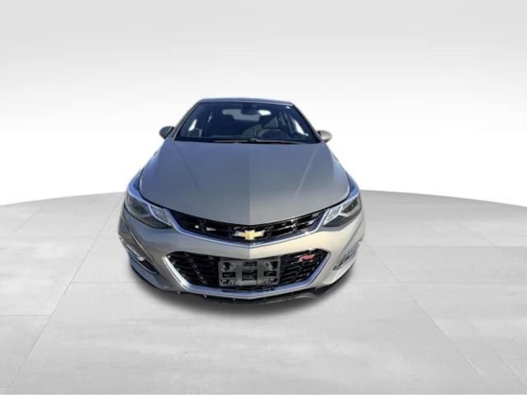 Used 2017 Chevrolet Cruze LT Car