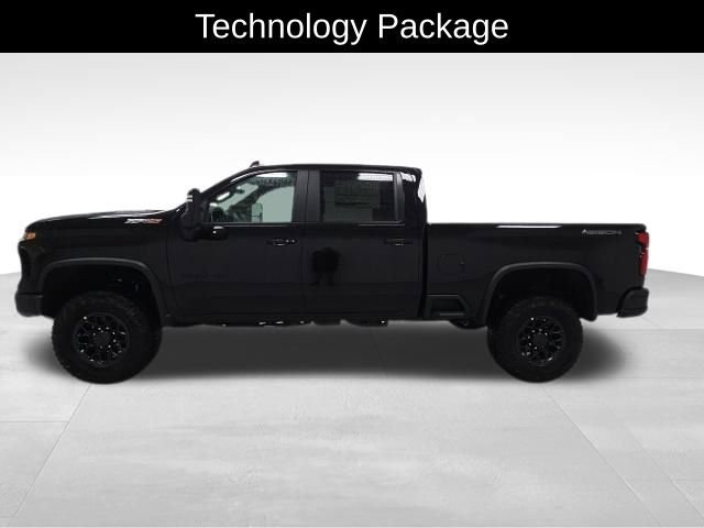 2025 Chevrolet Silverado 2500HD ZR2 photo 2