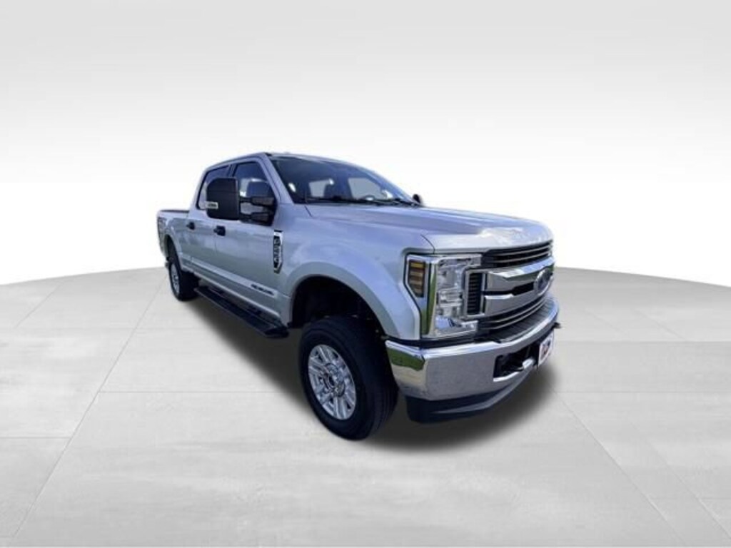 Used 2019 Ford F-250 XLT Truck Crew Cab