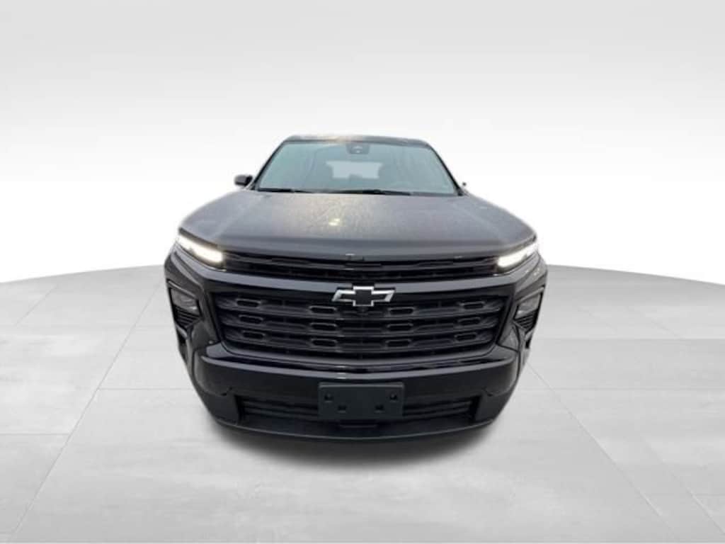 Used 2024 Chevrolet Traverse LT SUV