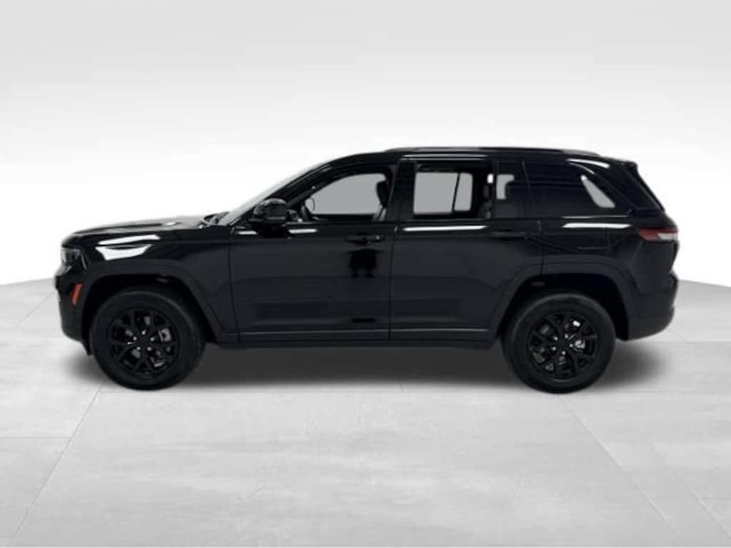 Used 2025 Jeep Grand Cherokee Altitude X SUV