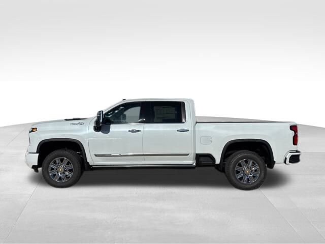 2026 Chevrolet Silverado 2500HD High Country photo 3