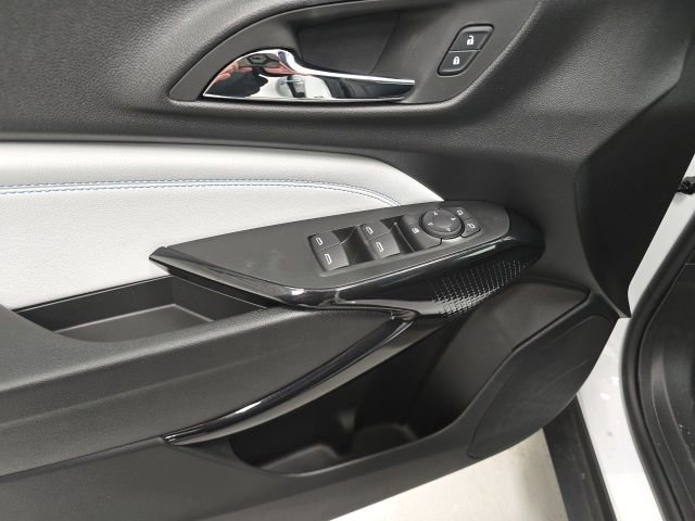 2026 Chevrolet Trax LT - Photo 18