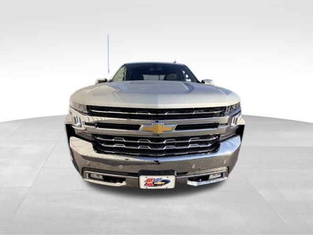 2022 Chevrolet Silverado 1500 photo 2
