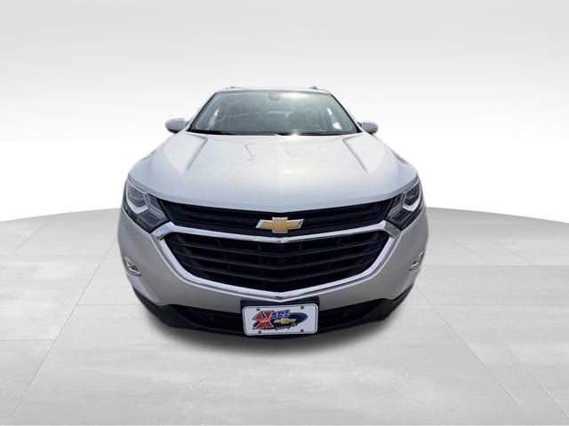 2021 Chevrolet Equinox LT photo 3