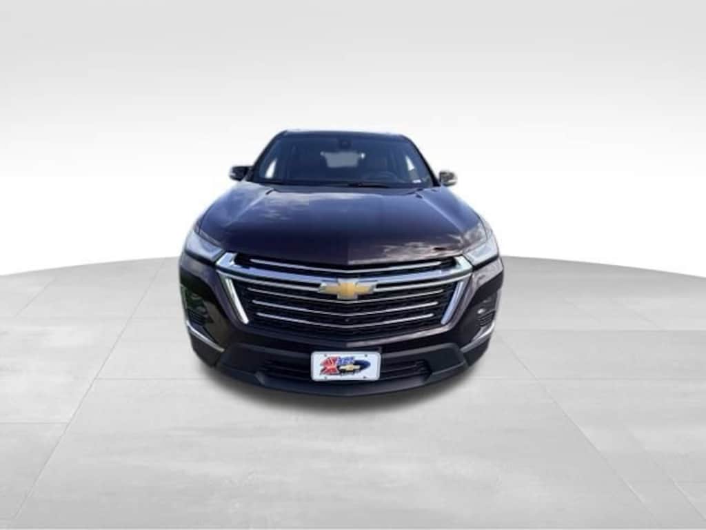 Used 2023 Chevrolet Traverse LT Leather SUV