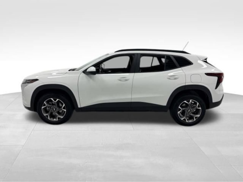Used 2024 Chevrolet Trax LT SUV