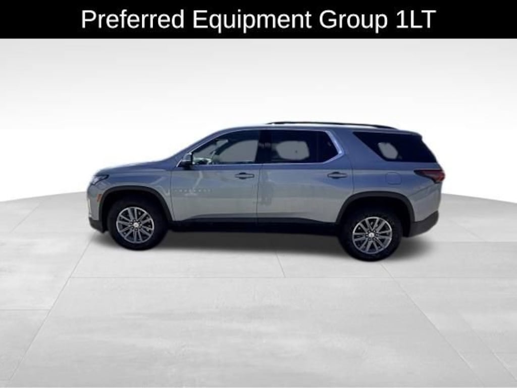 Used 2023 Chevrolet Traverse LT Cloth SUV