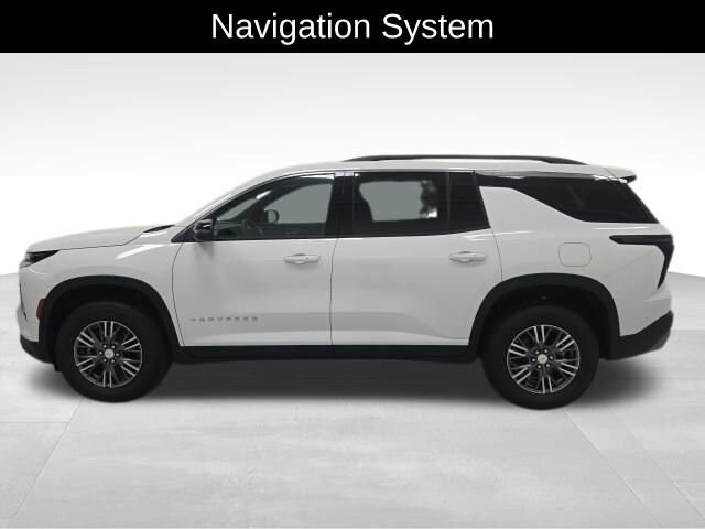 2026 Chevrolet Traverse photo 2