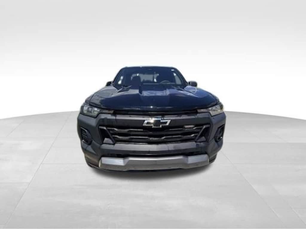 Used 2025 Chevrolet Colorado Trail Boss Truck Crew Cab