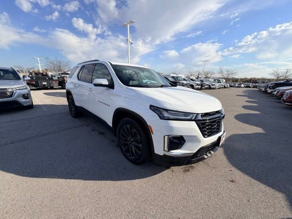 Used 2023 Chevrolet Traverse RS SUV