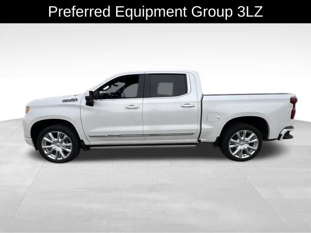 2023 Chevrolet Silverado 1500 High Country photo 2