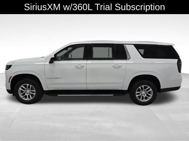 2025 Chevrolet Suburban LS photo 2