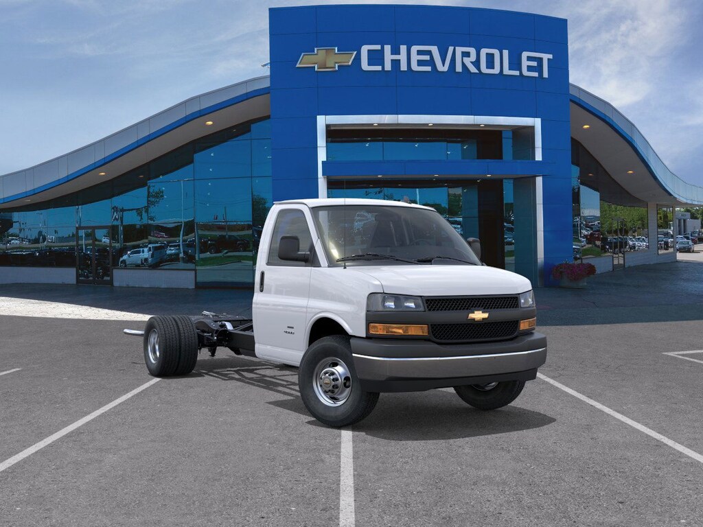 New 2025 Chevrolet Express Cutaway 3500 1WT Cutaway Van