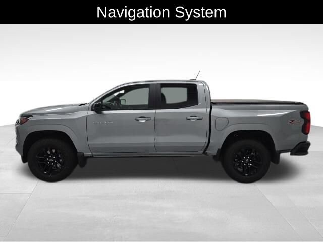 2025 Chevrolet Colorado Z71 photo 2