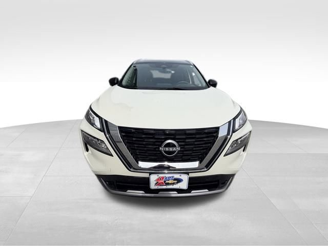 2023 Nissan Rogue SL AWD photo 3