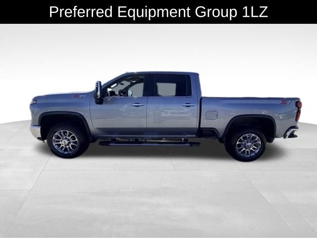2024 Chevrolet Silverado 3500HD LTZ photo 3