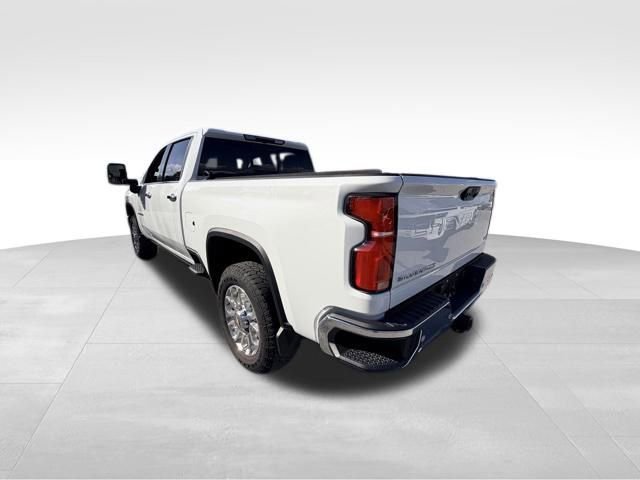 2024 Chevrolet Silverado 2500HD LTZ photo 3