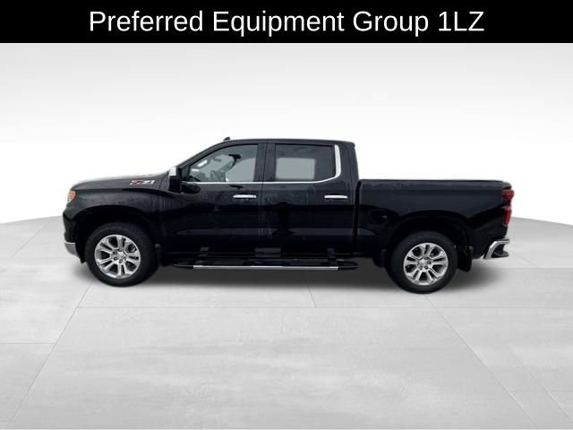 2023 Chevrolet Silverado 1500 LTZ photo 2