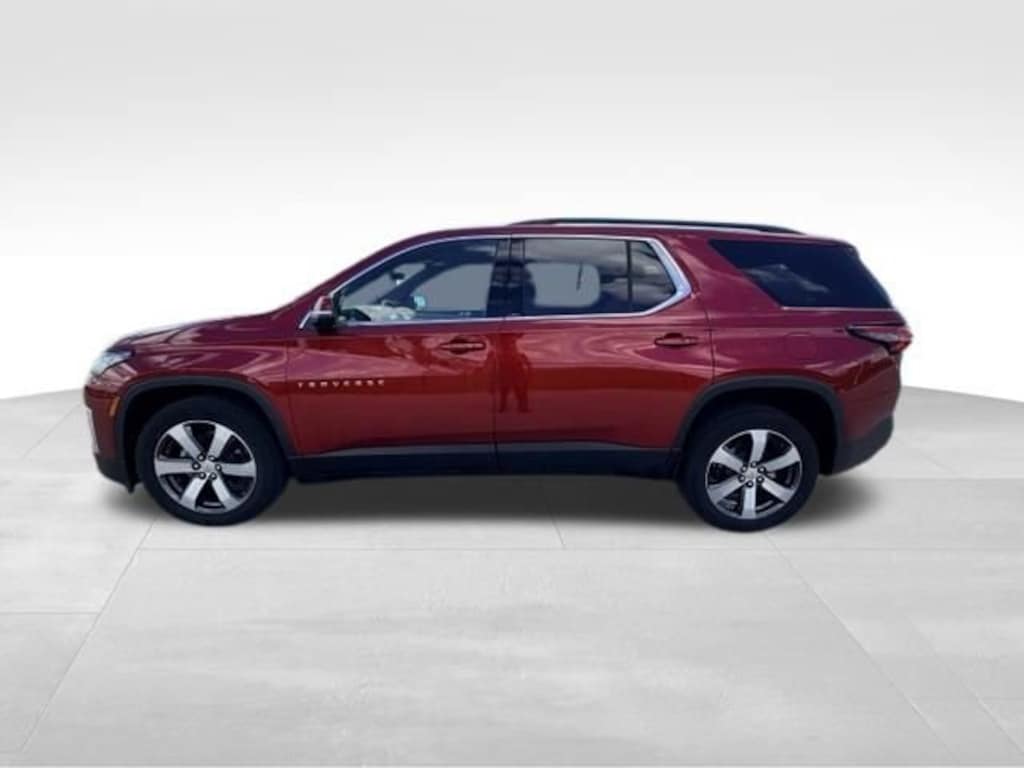 Used 2023 Chevrolet Traverse LT Leather SUV