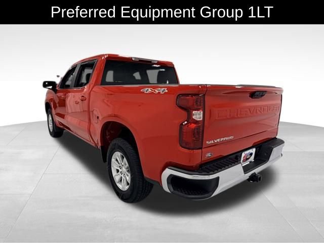 2022 Chevrolet Silverado 1500 LT photo 2