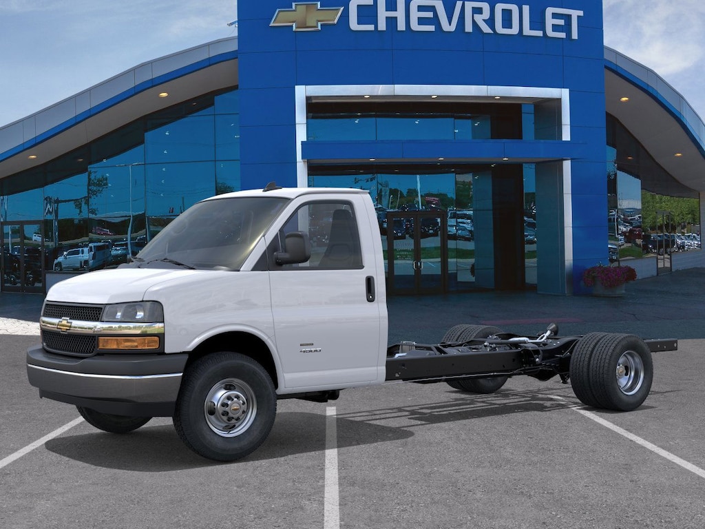 New 2025 Chevrolet Express Cutaway 3500 1WT Cutaway Van