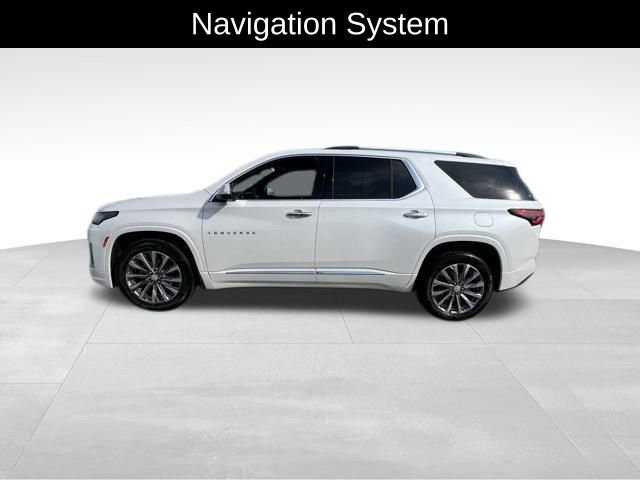 2023 Chevrolet Traverse Premier photo 3