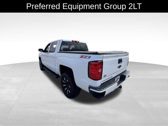 2018 Chevrolet Silverado 1500 LT photo 3
