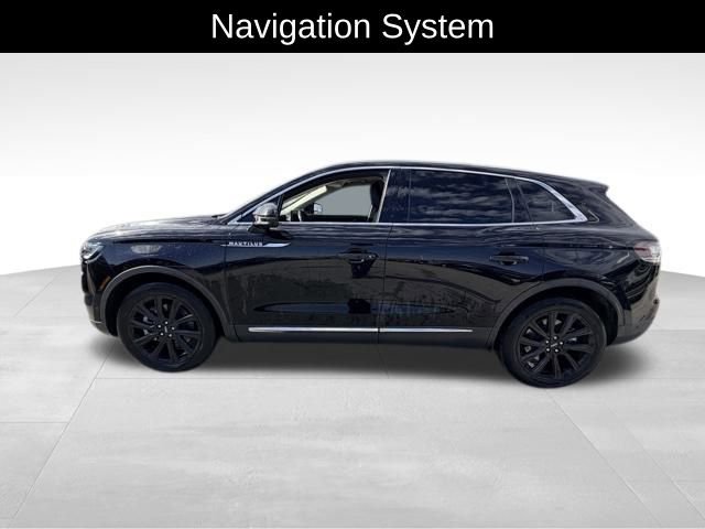 2023 Lincoln Nautilus Reserve photo 3