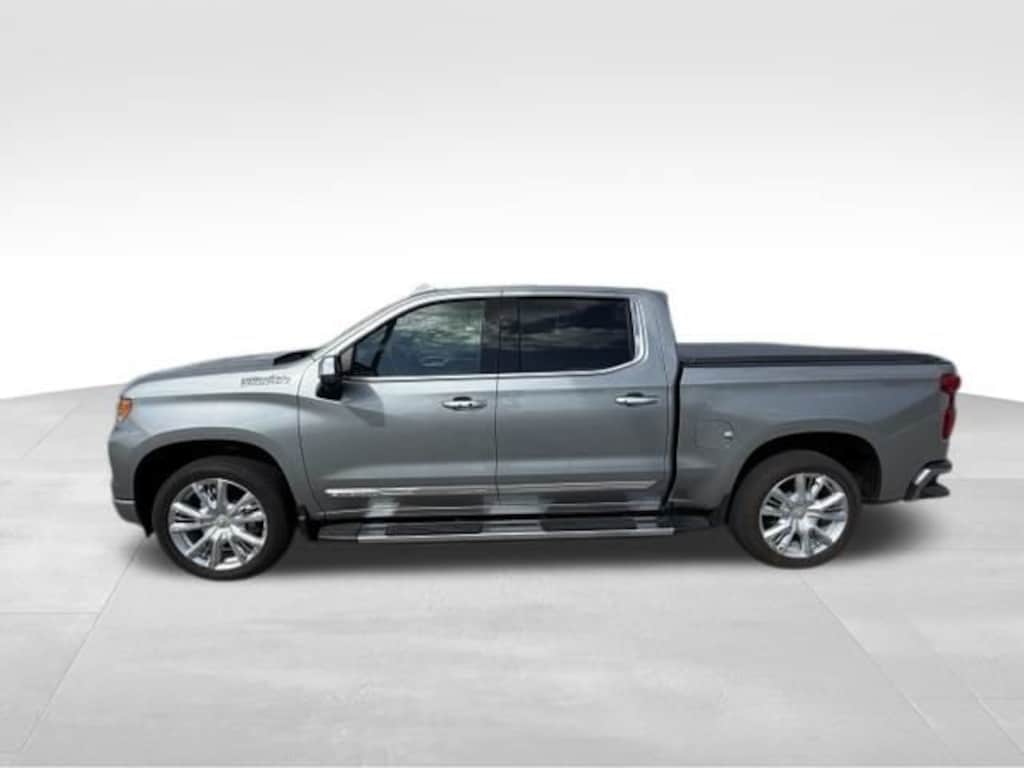 Used 2025 Chevrolet Silverado 1500 High Country Truck Crew Cab