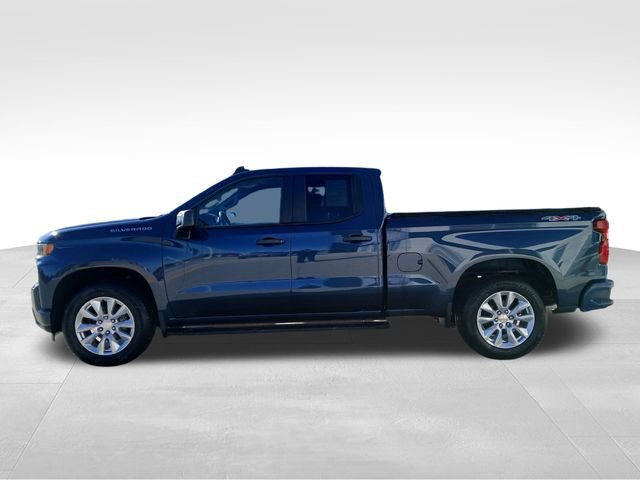 2020 Chevrolet Silverado 1500 Custom photo 2