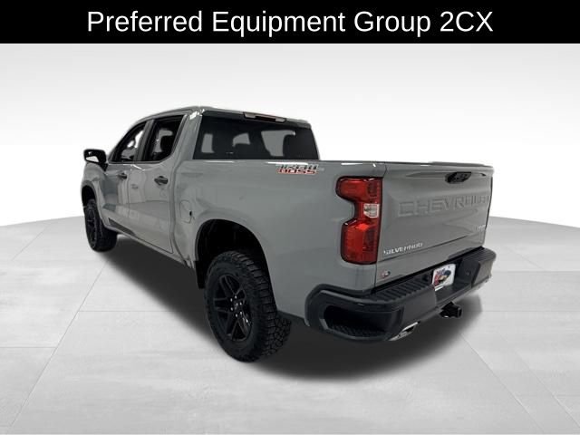 2025 Chevrolet Silverado 1500 Custom Trail Boss photo 2