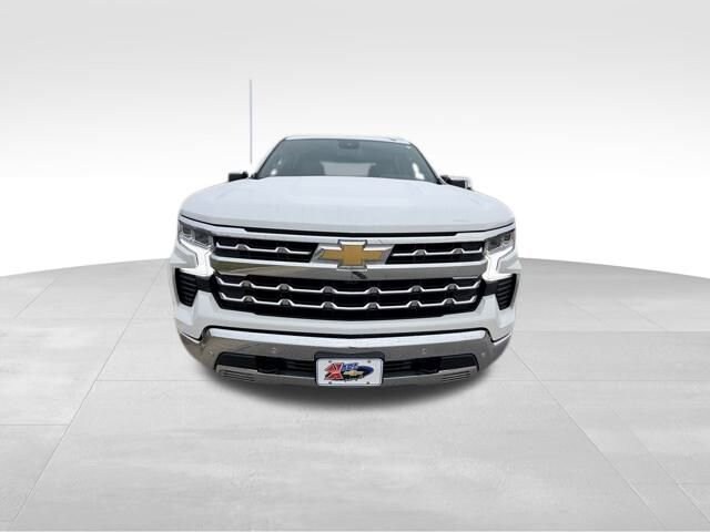 2022 Chevrolet Silverado 1500 LTZ photo 3