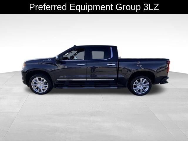 2022 Chevrolet Silverado 1500 High Country photo 2